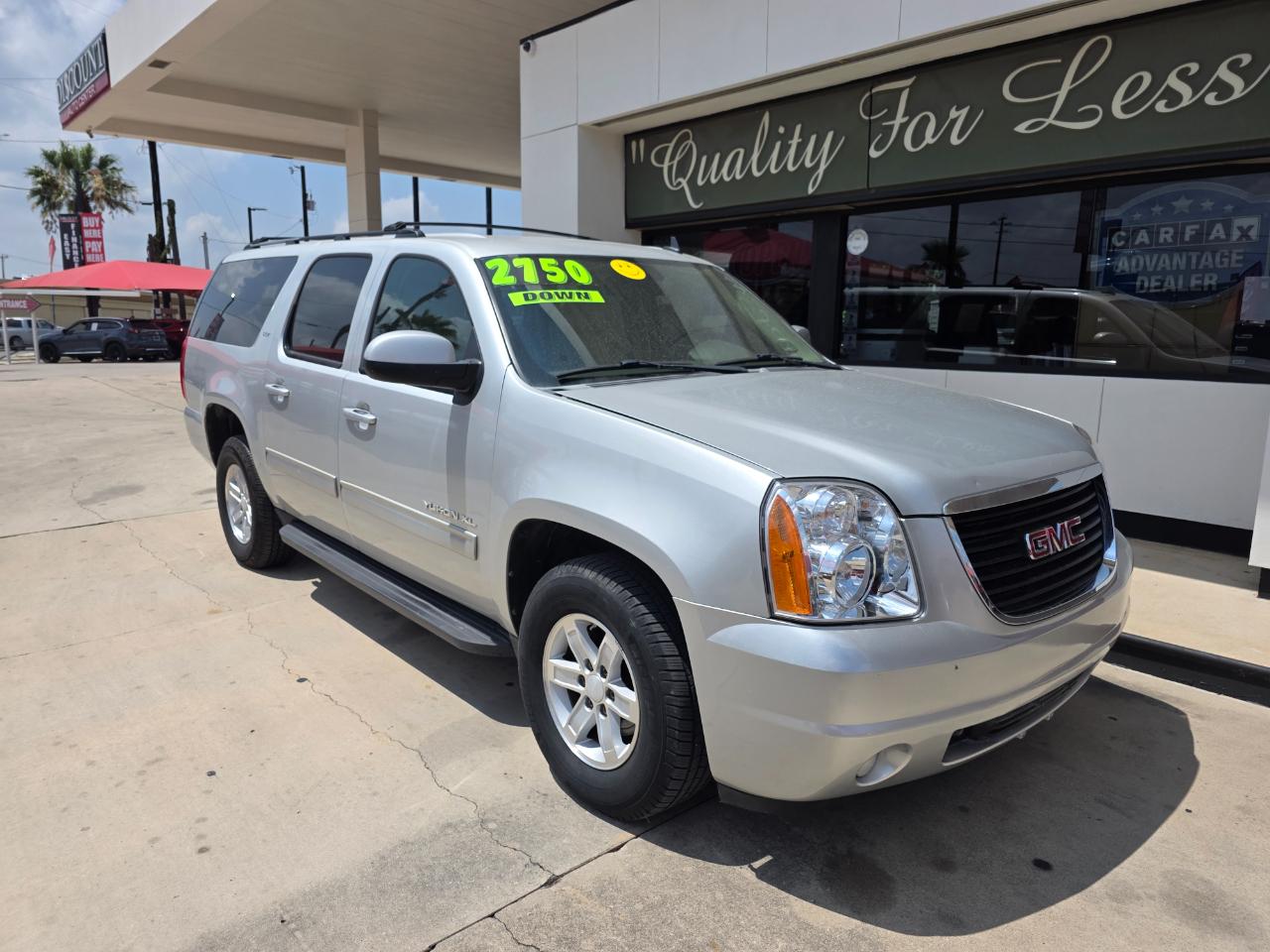 GMC Yukon Denali XL 4WD 2011