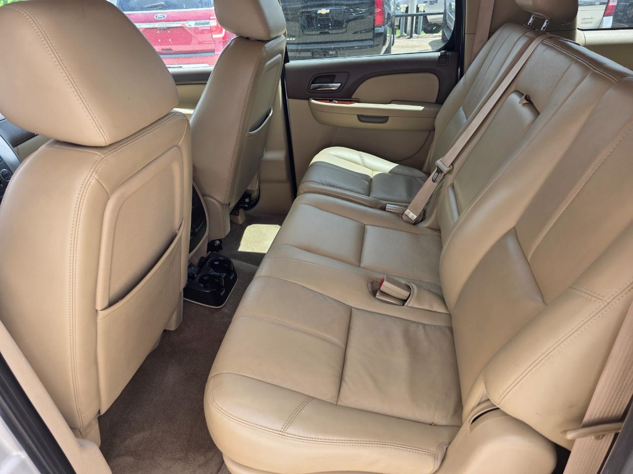 GMC Yukon Denali XL 4WD 2011