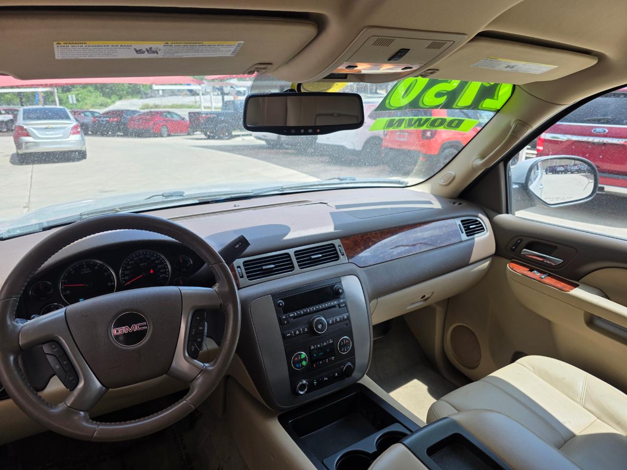 GMC Yukon Denali XL 4WD 2011