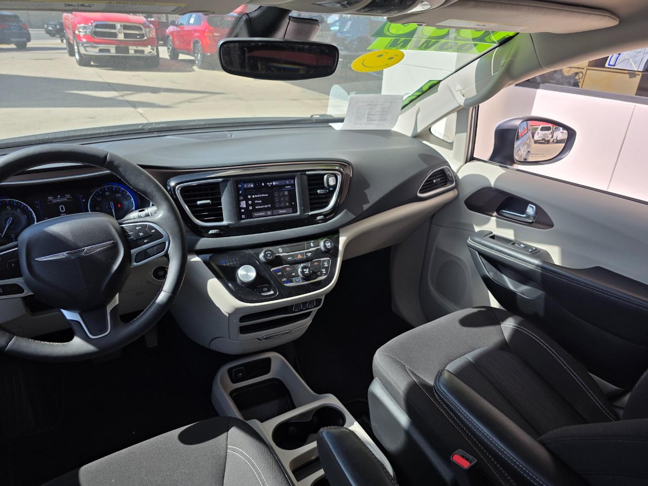 Chrysler Voyager LX 2023