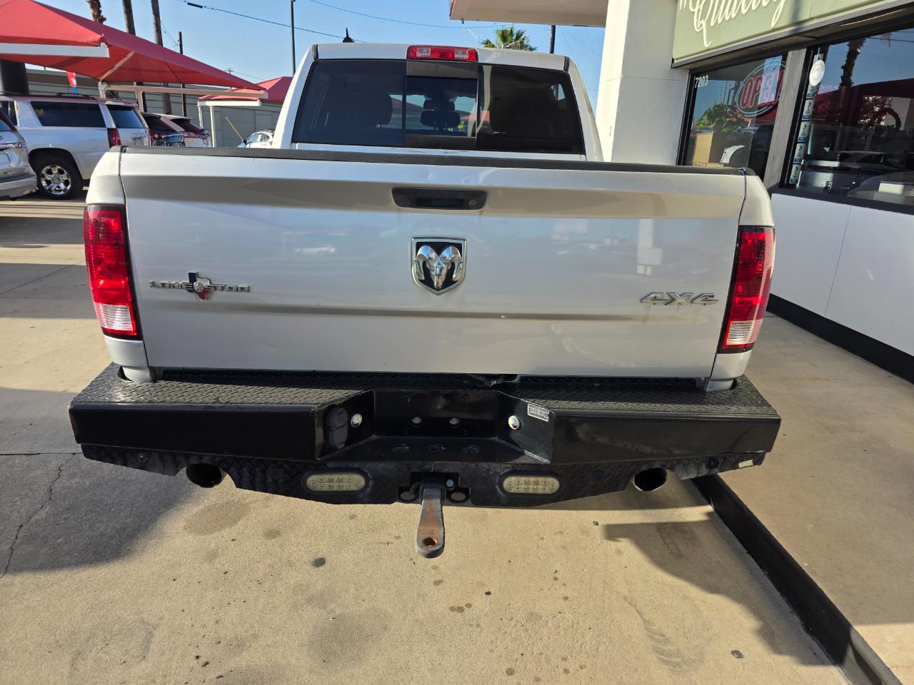 RAM 1500 SLT Crew Cab SWB 2WD 2016