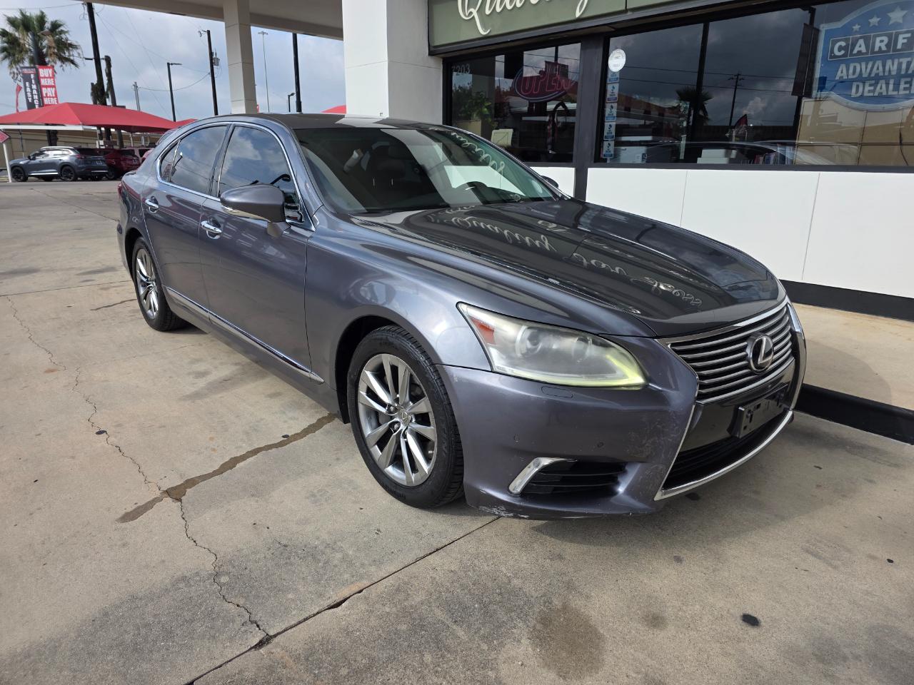 Lexus LS 460 Luxury Sedan AWD 2013