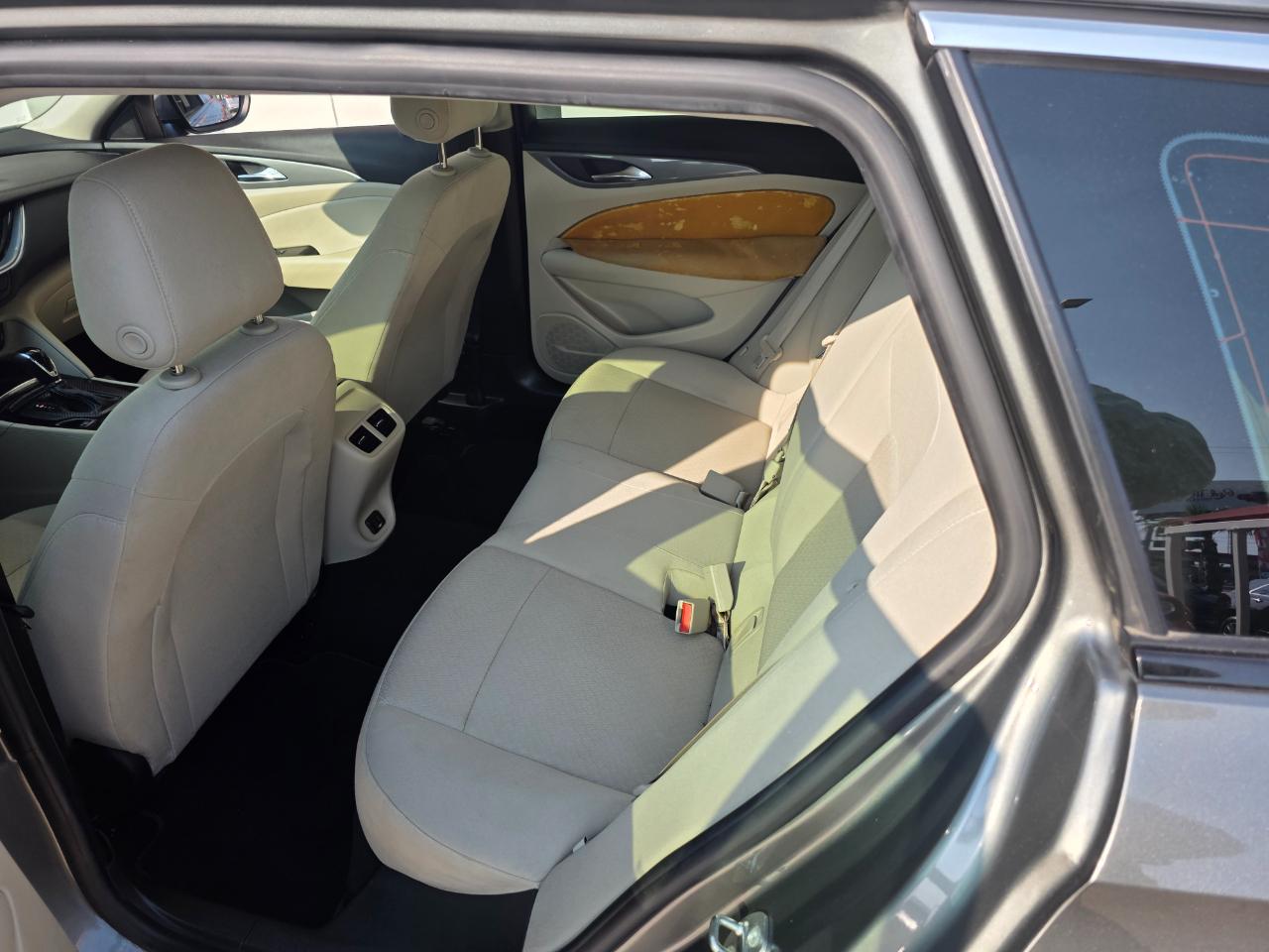 Buick Regal TourX Preferred 2018