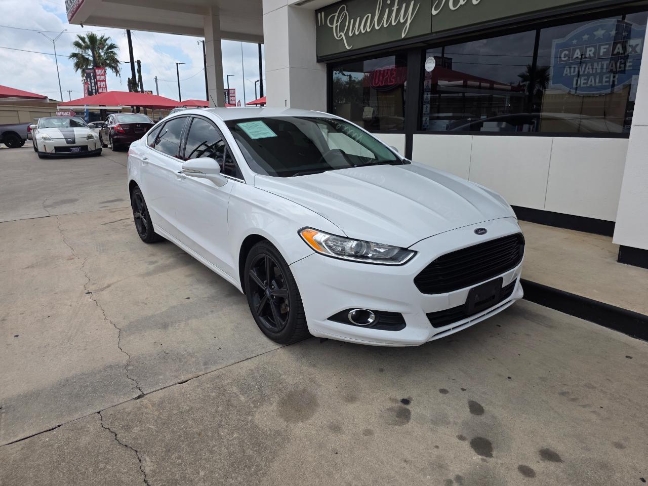Ford Fusion SE 2016
