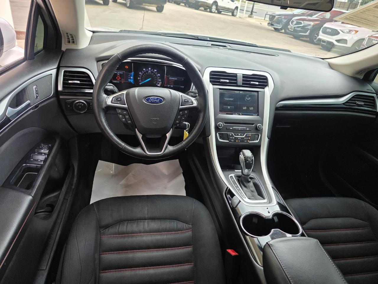 Ford Fusion SE 2016