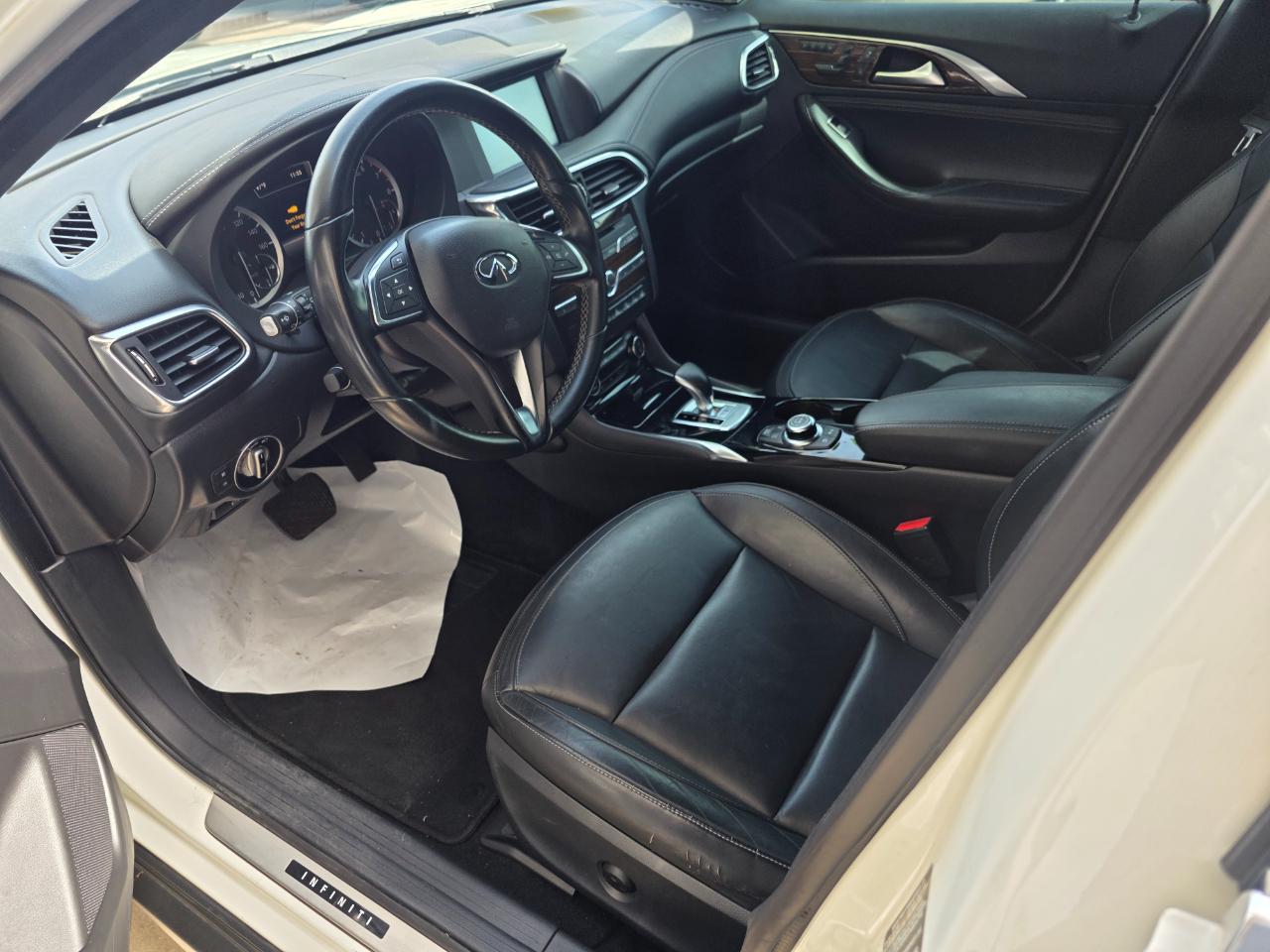 Infiniti QX30 Premium AWD 2017