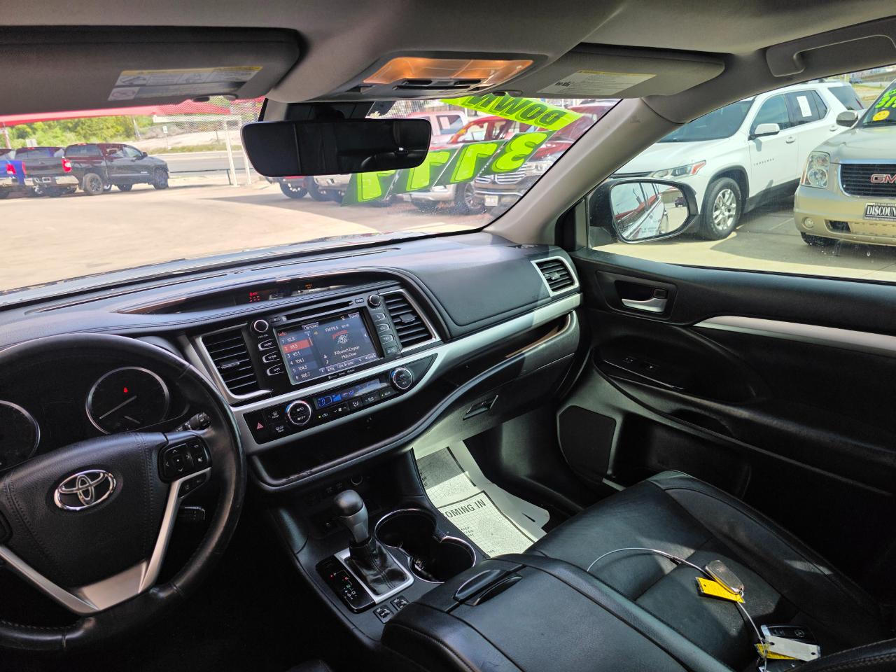 Toyota Highlander XLE FWD V6 2017