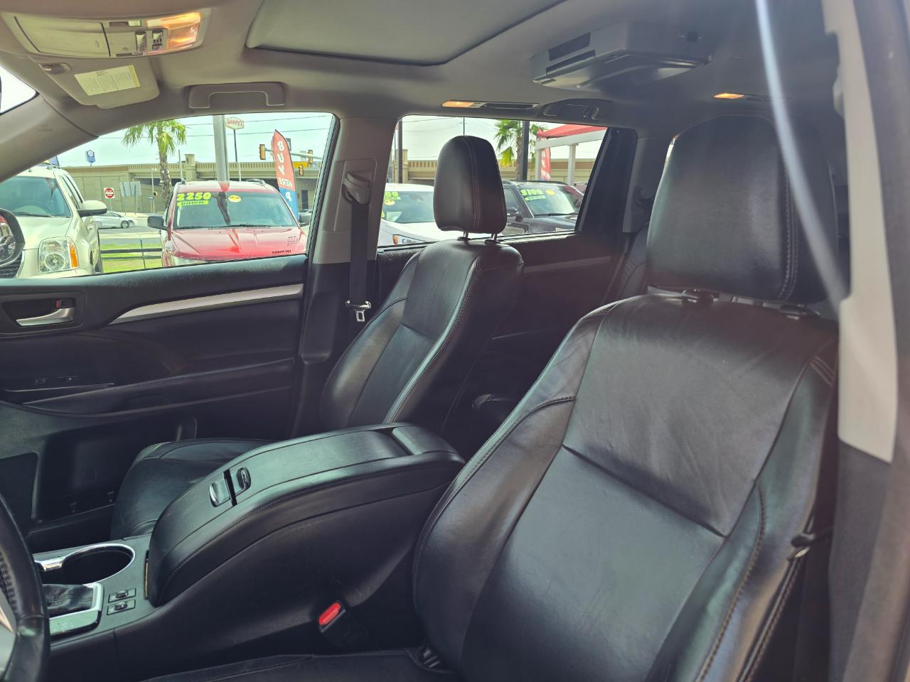 Toyota Highlander XLE FWD V6 2017