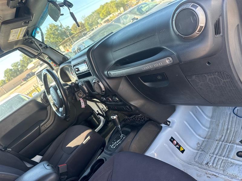 Jeep Wrangler Unlimited Sport 4WD 2013