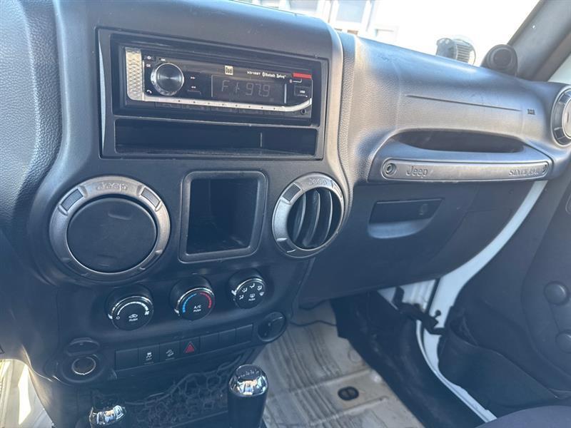 Jeep Wrangler Unlimited Sport 4WD 2013