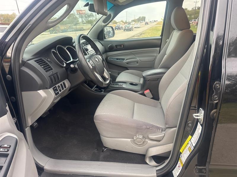 Toyota Tacoma PreRunner Double Cab Auto 2WD 2012