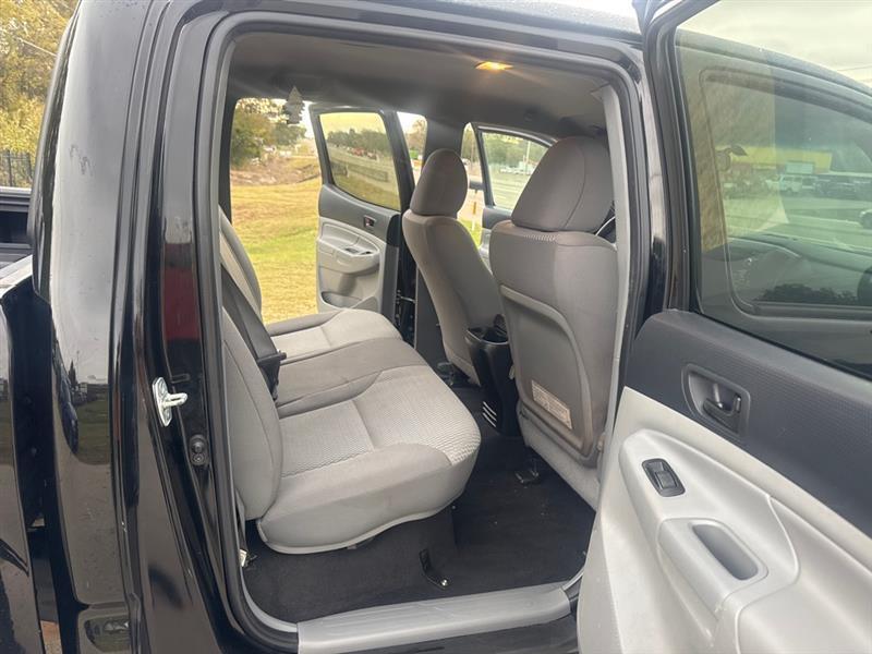 Toyota Tacoma PreRunner Double Cab Auto 2WD 2012