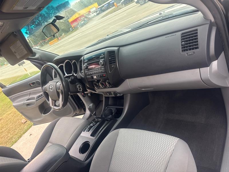 Toyota Tacoma PreRunner Double Cab Auto 2WD 2012