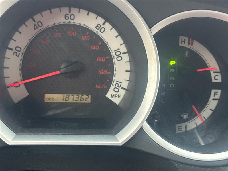 Toyota Tacoma PreRunner Double Cab Auto 2WD 2012