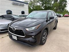 2021 Toyota Highlander 