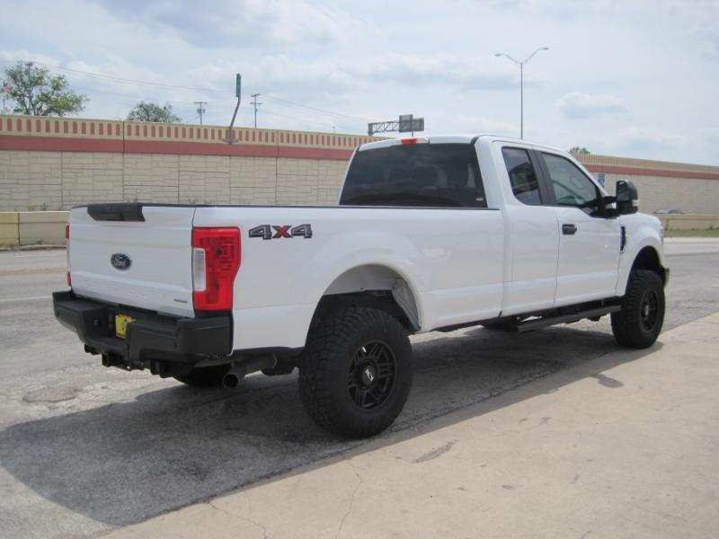 Ford F-250 SD XL SuperCab Long Bed 4WD 2019