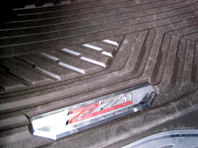 Chevrolet Silverado 1500 LT Z71 Crew Cab 4WD LWB 2023 Chevrolet Silverado 1500 LT Z71 Crew Cab 4WD LWB 2023