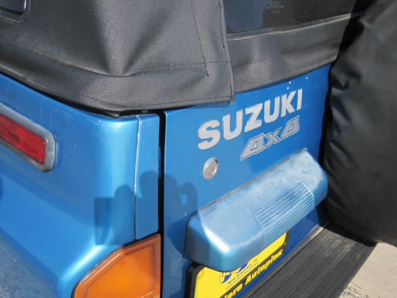 Suzuki Sidekick JX 2-Door 4WD 1992 Suzuki Sidekick JX 2-Door 4WD 1992