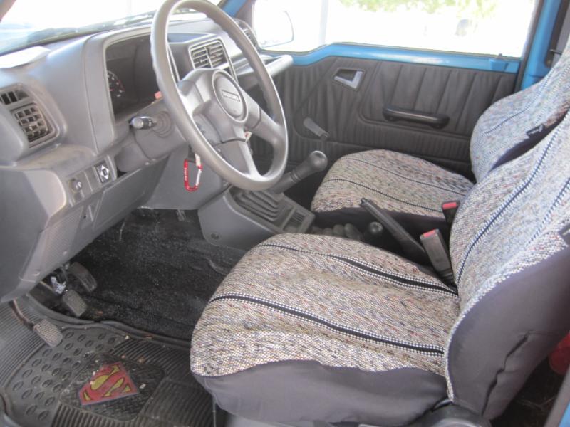 Suzuki Sidekick JX 2-Door 4WD 1992 Suzuki Sidekick JX 2-Door 4WD 1992