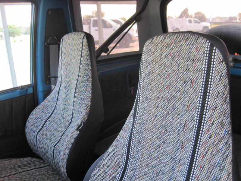 Suzuki Sidekick JX 2-Door 4WD 1992 Suzuki Sidekick JX 2-Door 4WD 1992