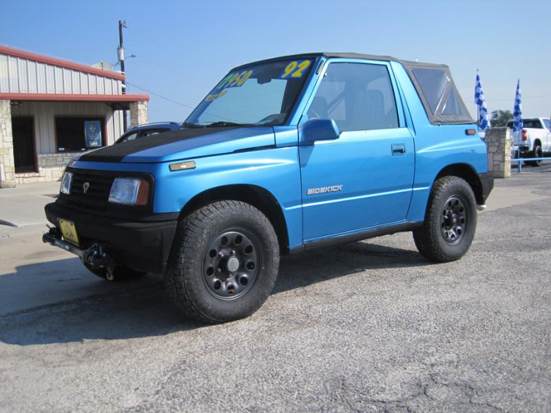 Suzuki Sidekick JX 2-Door 4WD 1992 Suzuki Sidekick JX 2-Door 4WD 1992