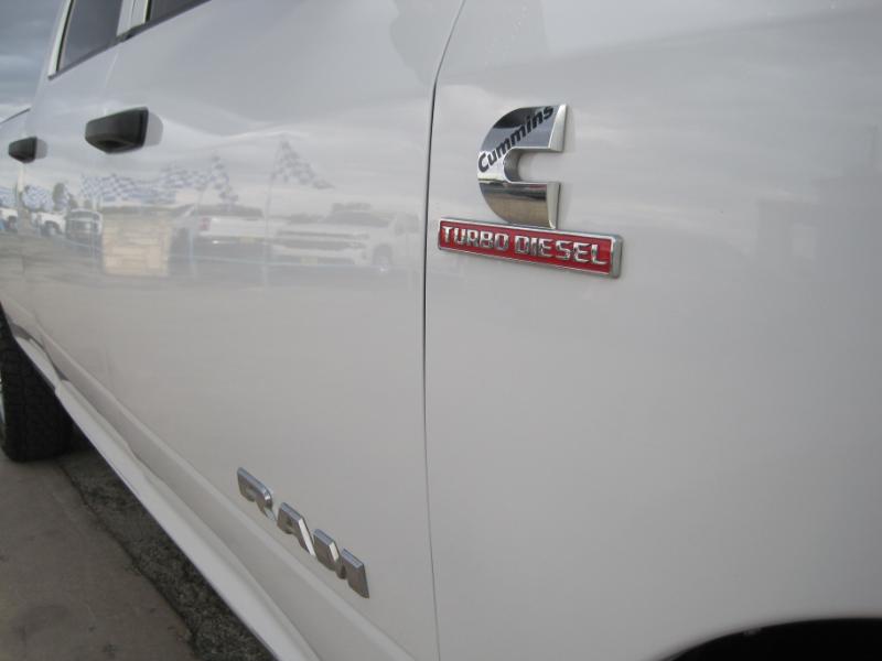 RAM 2500 Tradesman Crew Cab LWB 4WD 2022 RAM 2500 Tradesman Crew Cab LWB 4WD 2022