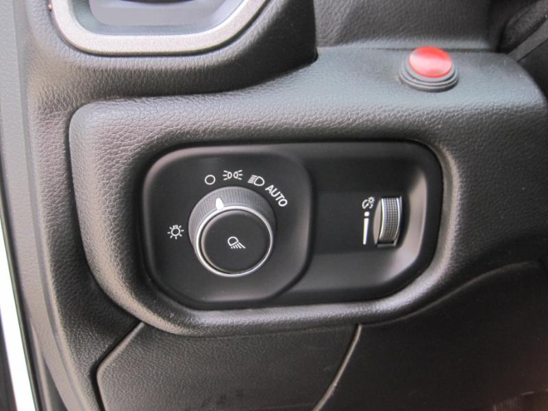 RAM 2500 Tradesman Crew Cab LWB 4WD 2022 RAM 2500 Tradesman Crew Cab LWB 4WD 2022