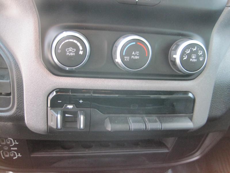 RAM 2500 Tradesman Crew Cab LWB 4WD 2022 RAM 2500 Tradesman Crew Cab LWB 4WD 2022