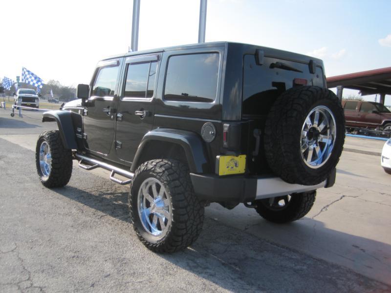 Jeep Wrangler Unlimited Sahara 4WD 2013