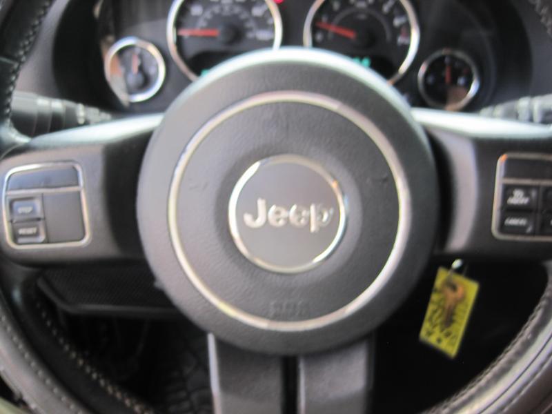 Jeep Wrangler Unlimited Sahara 4WD 2013