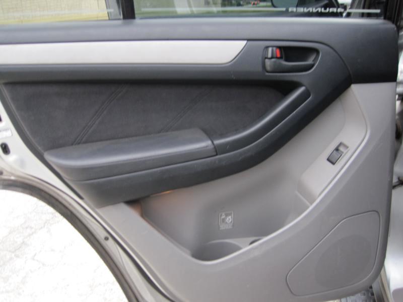 Toyota 4Runner Sport 2WD 2003