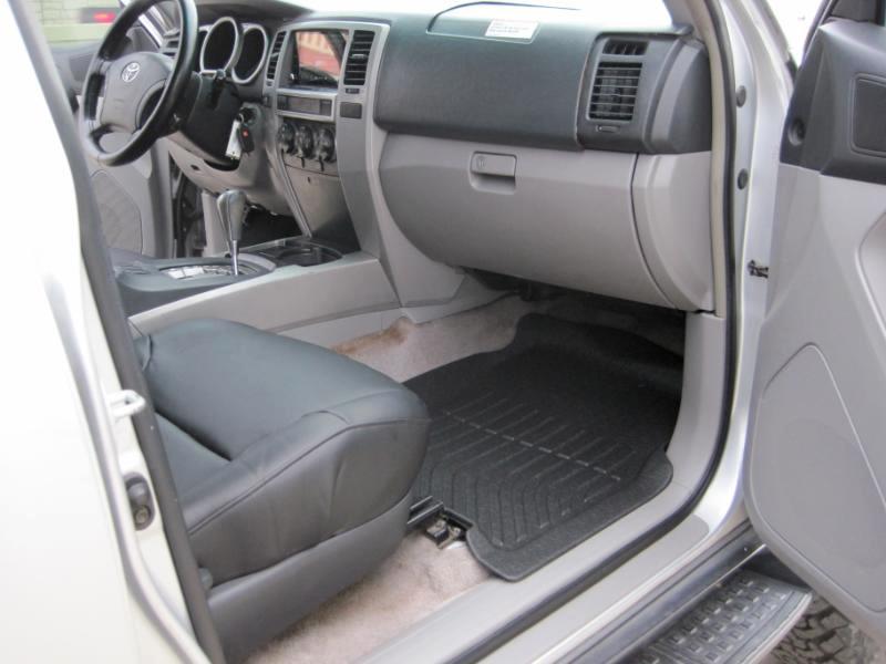 Toyota 4Runner Sport 2WD 2003