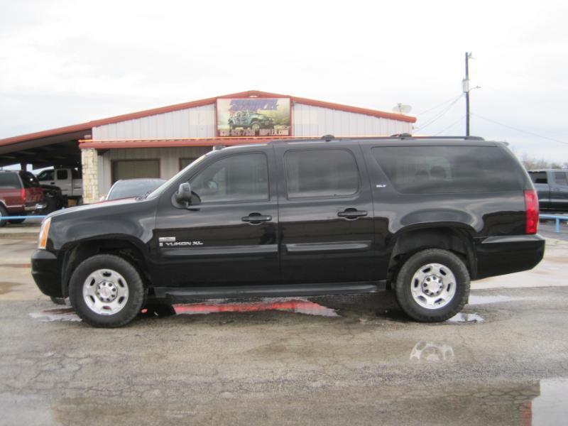 GMC Yukon XL SLT-2 3/4 Ton 4WD 2008