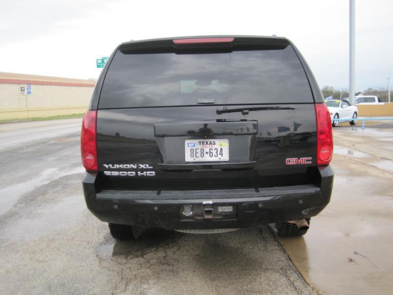 GMC Yukon XL SLT-2 3/4 Ton 4WD 2008