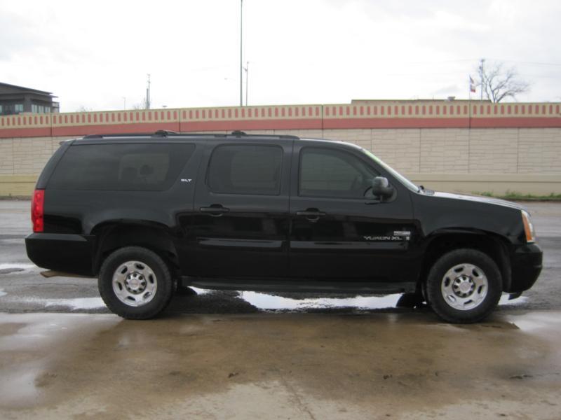 GMC Yukon XL SLT-2 3/4 Ton 4WD 2008
