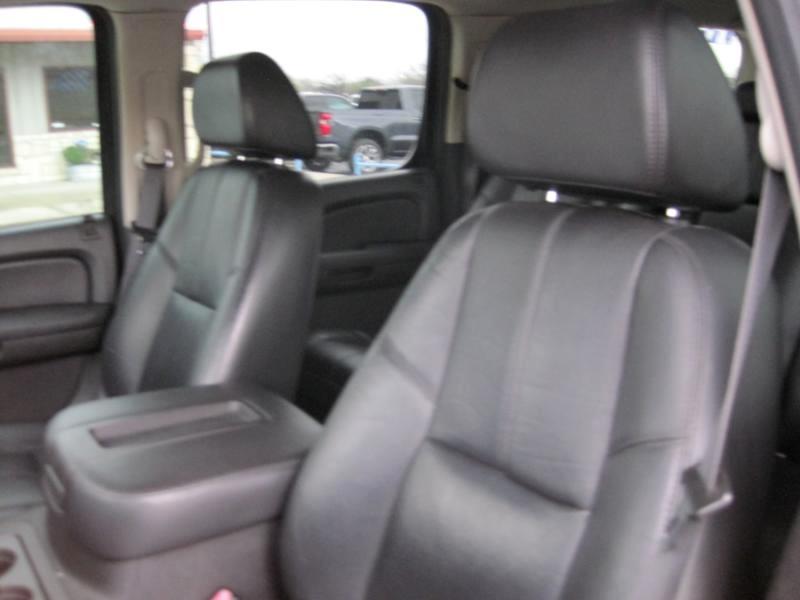 GMC Yukon XL SLT-2 3/4 Ton 4WD 2008