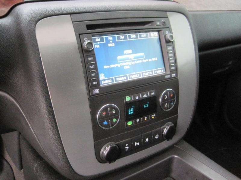 GMC Yukon XL SLT-2 3/4 Ton 4WD 2008