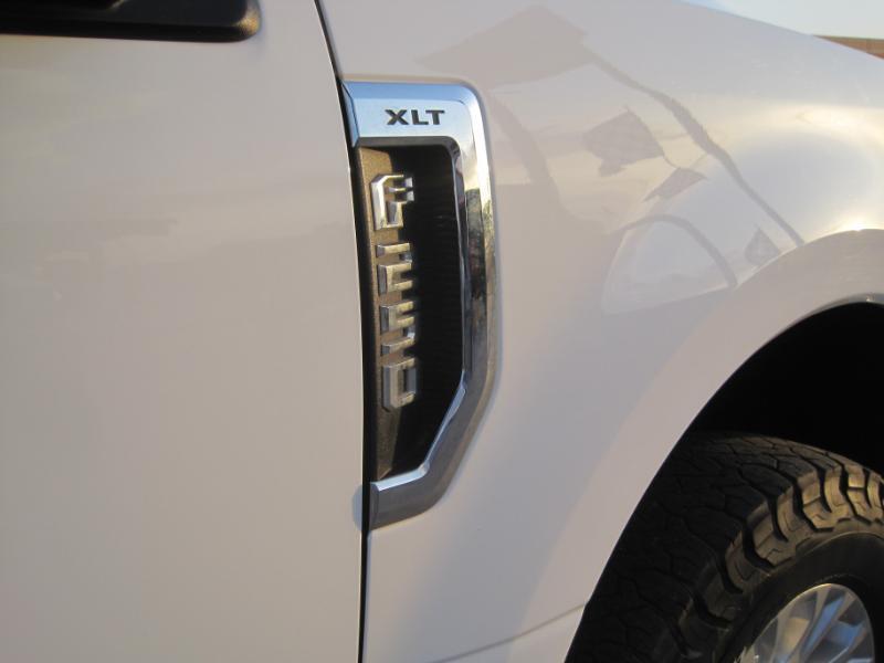 Ford F-250 SD XLT Crew Cab Long Bed 4WD 2022