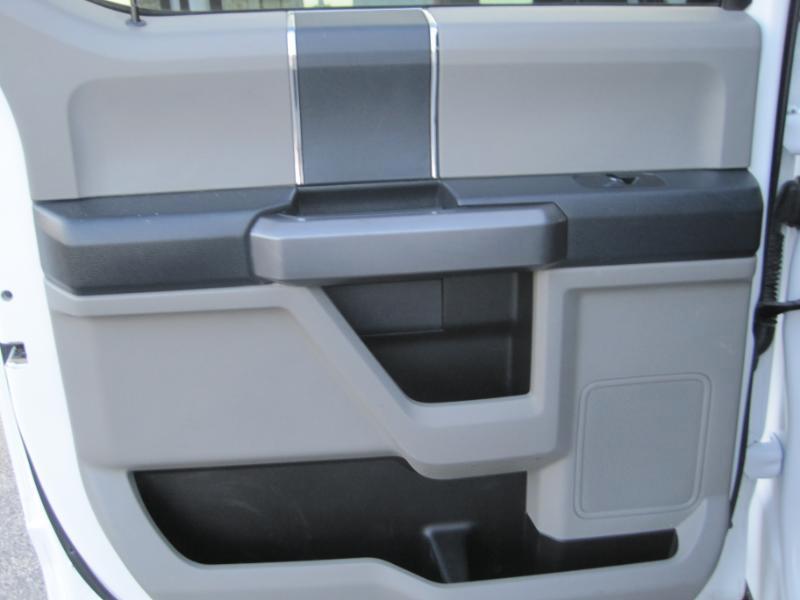 Ford F-250 SD XLT Crew Cab Long Bed 4WD 2022