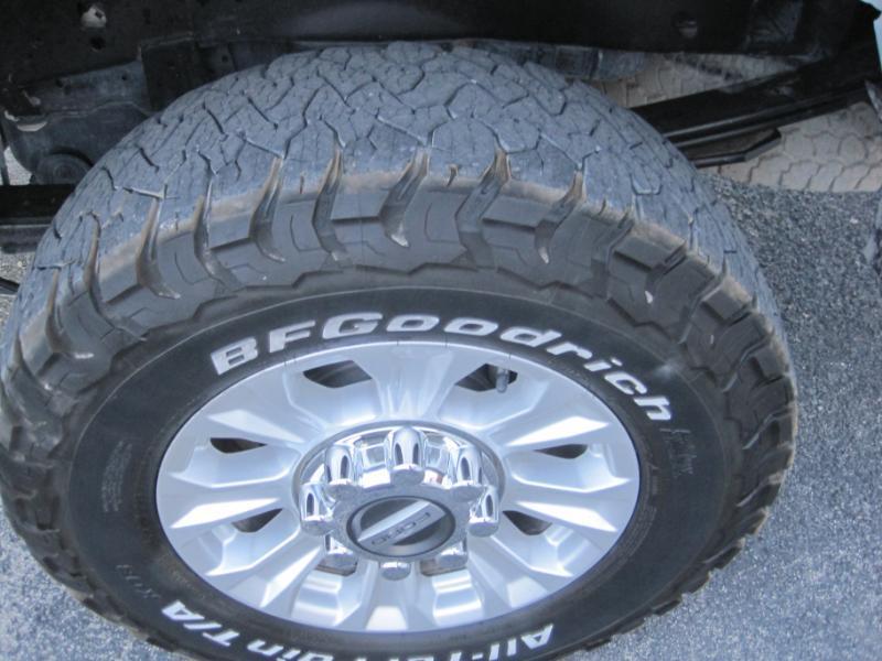 Ford F-250 SD XLT Crew Cab Long Bed 4WD 2022