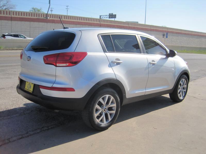 Kia Sportage LX FWD 2015