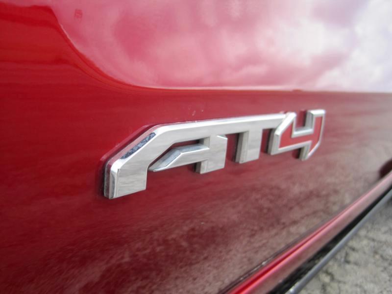 GMC Sierra 1500 AT4 Crew Cab 4WD 2023