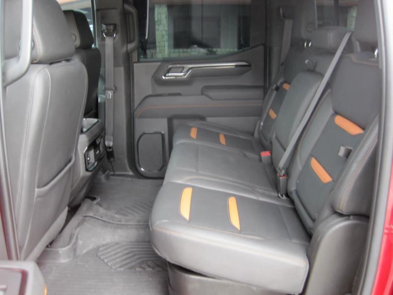 GMC Sierra 1500 AT4 Crew Cab 4WD 2023