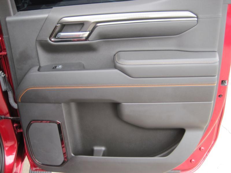 GMC Sierra 1500 AT4 Crew Cab 4WD 2023