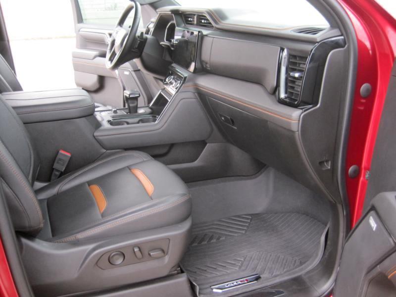 GMC Sierra 1500 AT4 Crew Cab 4WD 2023