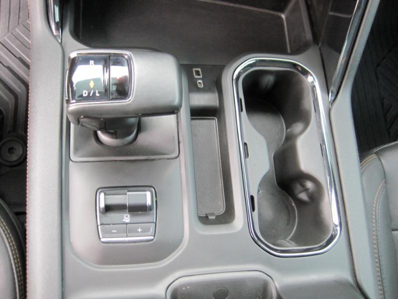 GMC Sierra 1500 AT4 Crew Cab 4WD 2023