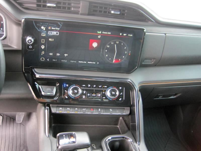 GMC Sierra 1500 AT4 Crew Cab 4WD 2023