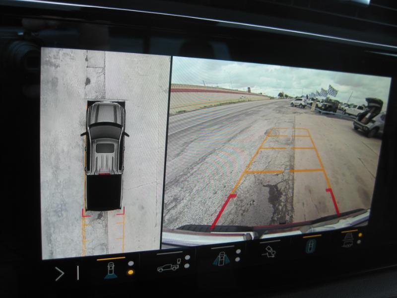 GMC Sierra 1500 AT4 Crew Cab 4WD 2023