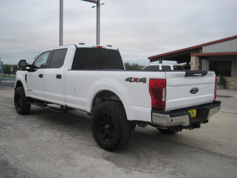 Ford F-250 SD XLT Crew Cab Long Bed 4WD 2022