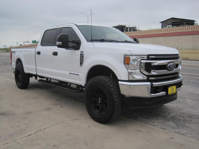 Ford F-250 SD XLT Crew Cab Long Bed 4WD 2022